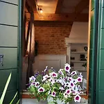 Corte Lusenzo 4* كيودجا