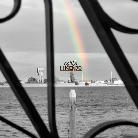 Corte Lusenzo Bed & Breakfast 4*