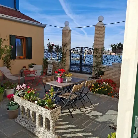 Corte Lusenzo Bed & Breakfast *